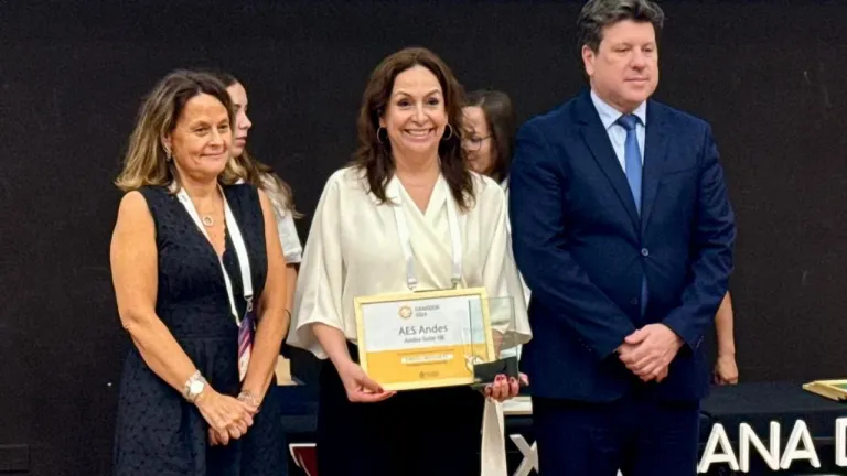 Foto Premiación OLADE octubre 2024