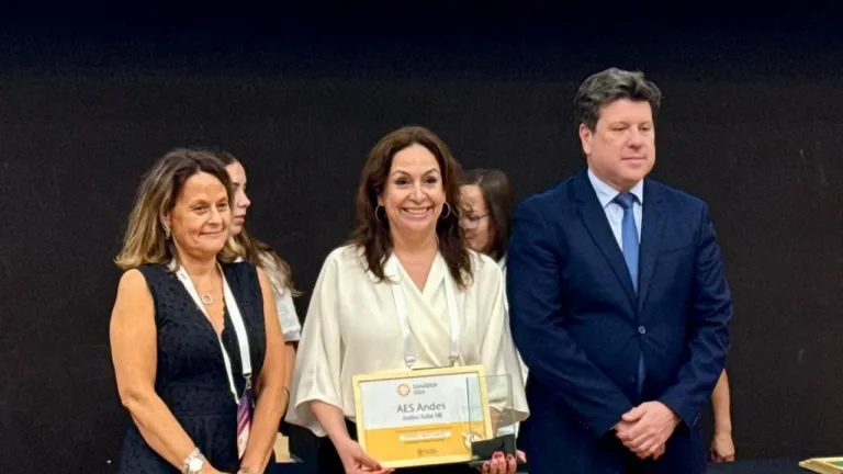 Foto Premiación OLADE octubre 2024